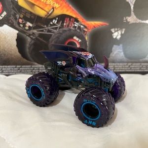 NWOT Monster Jam Bakugan Dragonoid Galaxy